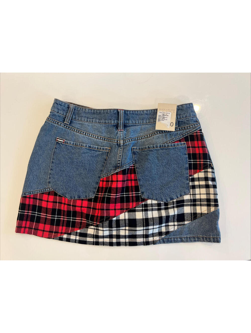 $350 Alice+Olivia Lisanne Patchwork Denim Mini Skirt Size 30 - Picture 4 of 5